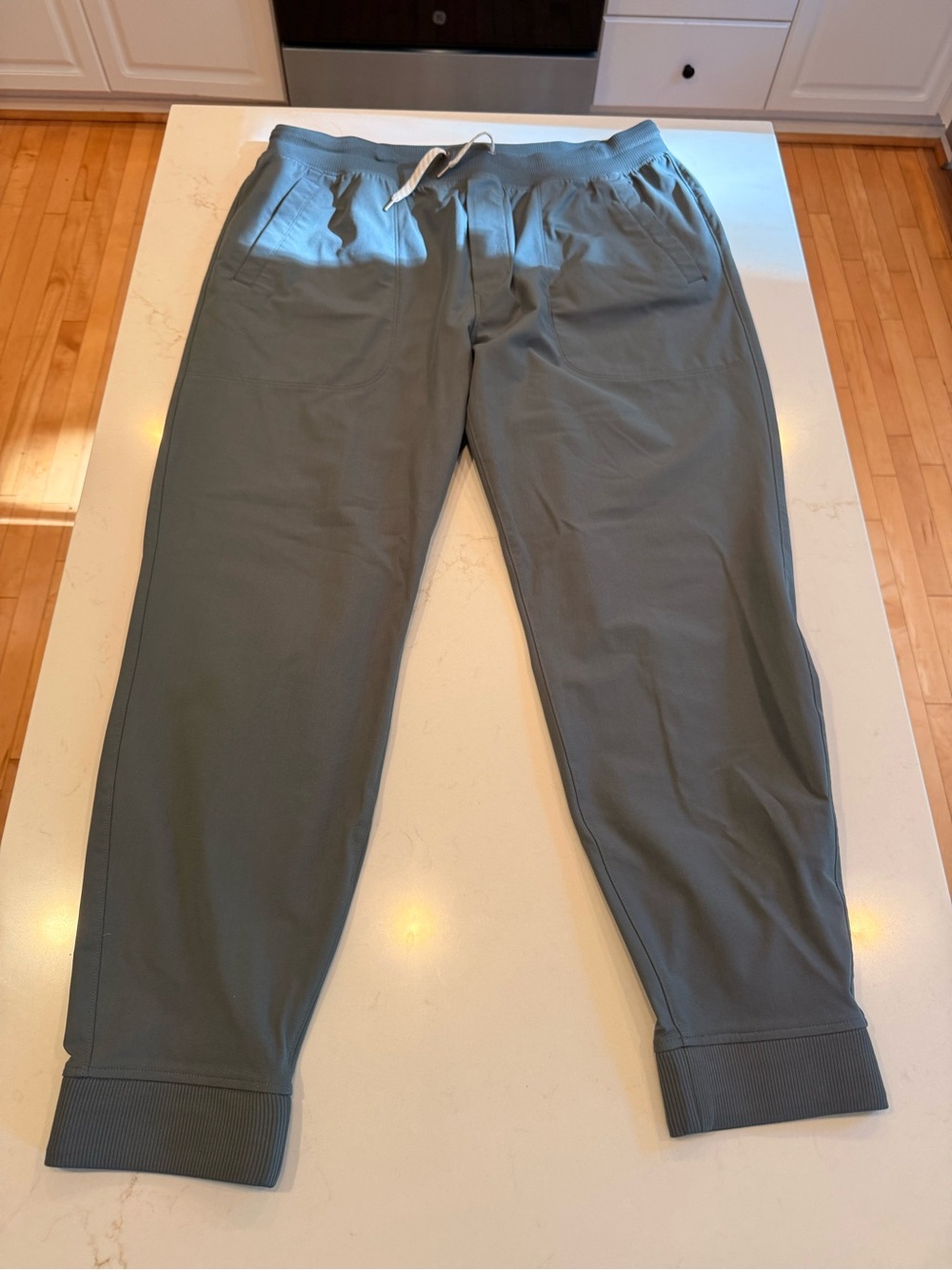 Vuori Slate Blue Men's Joggers 28”